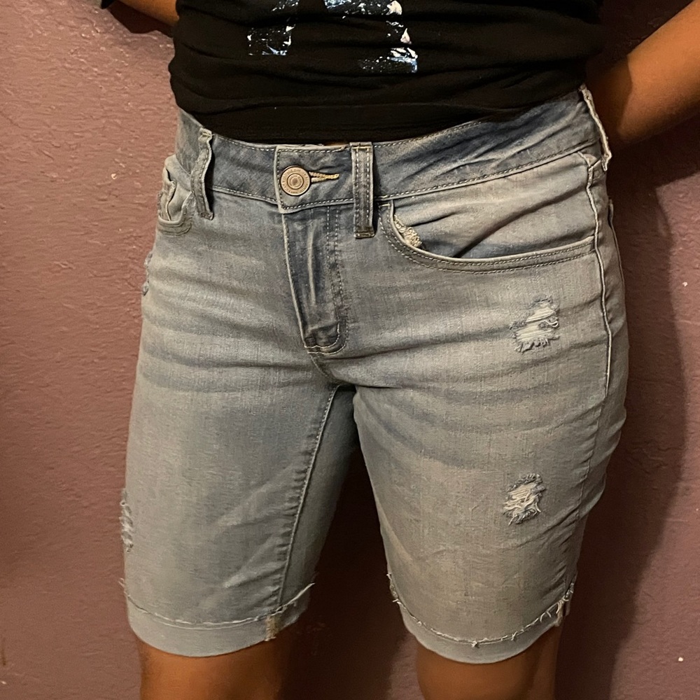 Shorts - Picture 2 of 3